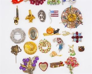 Vintage Lot 25 Ladies Brooch Pins incl Christmas
