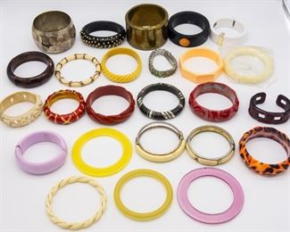 Vintage Lot 25 Ladies Bracelets incl Wood, Brass