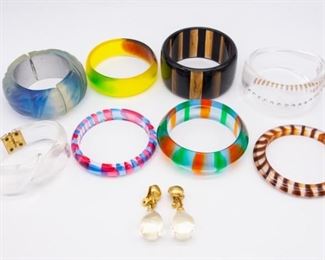 Vintage Lot 8 Bracelets incl Pop Art, Hinged Bypass