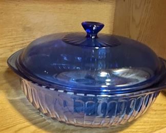 Pyrex Baking Dish with Blue Lid