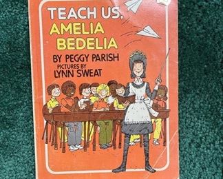 Vintage Amelia Bedelia Book