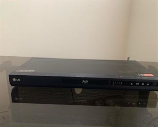 LG Network Blu-Ray Disc Player Model: BD630