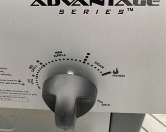 Char-Broil Advantage Series Barbeque