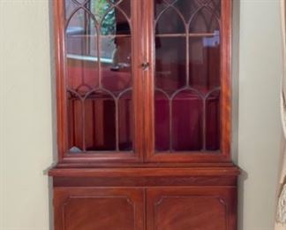 #1 Vintage Federal Style Corner Cabinet Display Cabinet	74x33x23in	HxWxD
