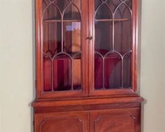 #1 Vintage Federal Style Corner Cabinet Display Cabinet	74x33x23in	HxWxD
