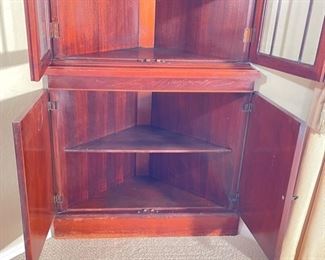 #1 Vintage Federal Style Corner Cabinet Display Cabinet	74x33x23in	HxWxD
