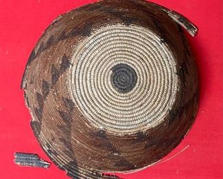 1800s Antique Apache Basket  Native American triangle Pattern	8x15.5in diameter	
