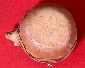 AS-IS Primitive Maricopa Native American Effigy Bowl Acoma	4.5x5x6in	HxWxD
