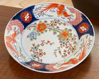 Antique Japanese Kakiemon Porcelain Plate	1.5in H x 10.75in diameter	
