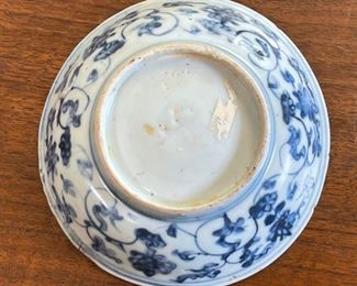 Antique Chinese Kraak Porcelain Bowl Blue & White Ming Wanli era Export Ware #3	1.25in H x 6in Diameter	
