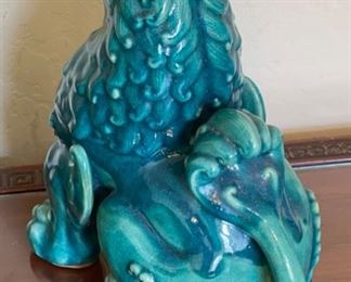 2pc Vintage Ceramic Foo Dogs Chinese Stoneware PAIR	14 x 8 x 14 in	HxWxD
