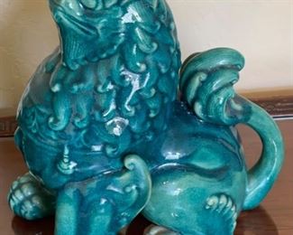 2pc Vintage Ceramic Foo Dogs Chinese Stoneware PAIR	14 x 8 x 14 in	HxWxD
