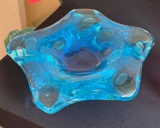 Cluthra Art Glass Star Sculpture	2 x 9 x 9	
