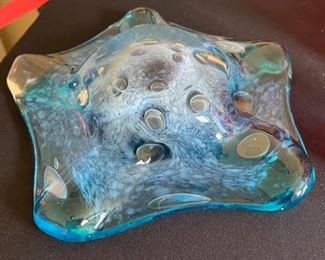Cluthra Art Glass Star Sculpture	2 x 9 x 9	
