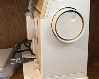 Singer 9002 Sewing Machine	14x17x9in	HxWxD
