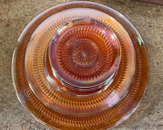 Lot of 14 Carnival Glass Plates	14 plates	
