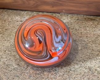 Lg Art Glass Paperweight unsigned	3in H x  5in diameter	
