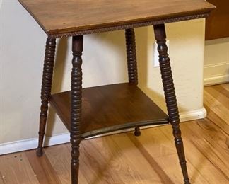Antique Spindle leg Side Table	28x23x23in	HxWxD

