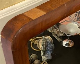 Antique Wood Vanity Mirror	22 x 21 x 10	
