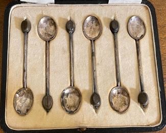 6pc Antique Sterling Silver Edinburgh Spoons	case: 6.5x5.5in	
