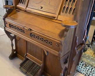 Antique Ab Chase Pump Organ		
