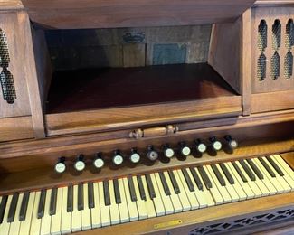 Antique Ab Chase Pump Organ		
