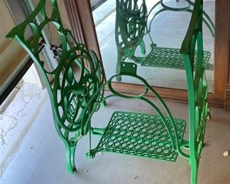 Velox Cast Iron Treadle Sewing Machine Base	28 x 21 x 16 in	HxWxD
