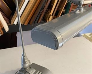 FLEXO Floating Fixture Art Specialty Co. Art Deco drafting desk task light	N/a	
