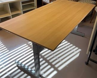 Computer desk/table pine wood top design	28.5 x 63 x 31.5	HxWxD
