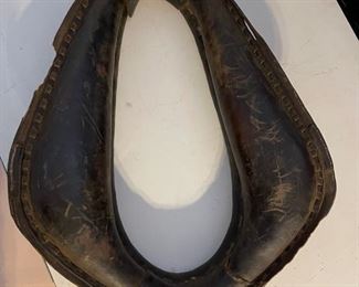 Antique Horse Collar  Draft Harness Yoke Leather	24.5” x 18.5”	
