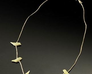 Vintage Native American Bird Fetish Necklace Liquid Silver Choker	15.5in Long	
