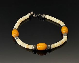 Native American Amber Bead Shell Heishi Necklace	15in Long  AMBER BEAD: 21X15mm	
