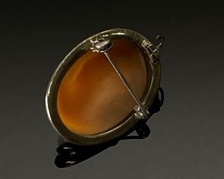 Antique Cameo Pendant Brooch Carved Shell Portrait	38x27x20mm	
