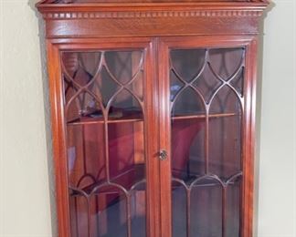 #1 Vintage Federal Style Corner Cabinet Display Cabinet	74x33x23in	HxWxD
