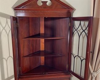 #1 Vintage Federal Style Corner Cabinet Display Cabinet	74x33x23in	HxWxD
