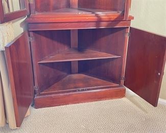 #2 Vintage Federal Style Corner Cabinet Display Cabinet	74x33x23in	HxWxD

