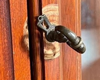 #2 Vintage Federal Style Corner Cabinet Display Cabinet	74x33x23in	HxWxD
