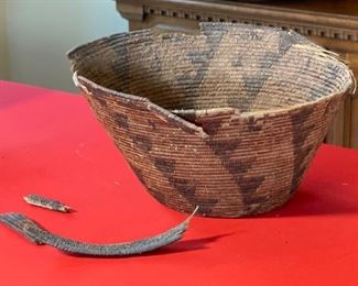 1800s Antique Apache Basket  Native American triangle Pattern	8x15.5in diameter	
