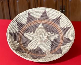 15in Vintage Navajo 10 Point Wedding Basket  PAIUTE	3x15 in diameter	
