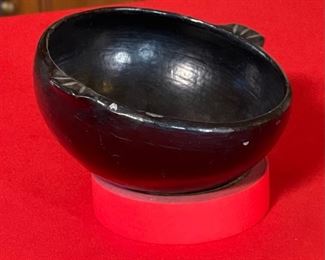 Primitive Blackware Pueblo Pottery Pot	2.75x6.5x5.75	HxWxD
