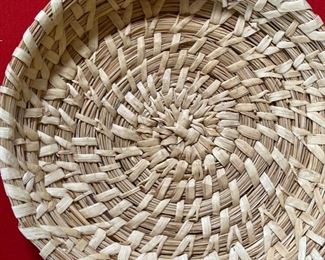 Handmade Sweetgrass Open Weave Basket	1.25x7	
