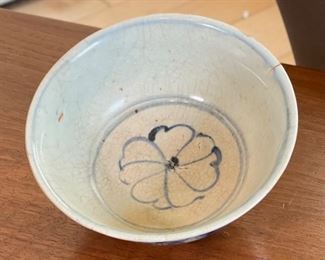 Antique Chinese Kraak Porcelain Bowl Blue & White Ming Wanli era Export Ware	3x6.5in Diameter	
