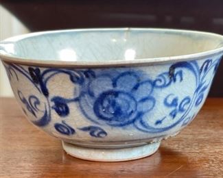 Antique Chinese Kraak Porcelain Bowl Blue & White Ming Wanli era Export Ware	3x6.5in Diameter	
