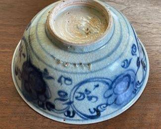 Antique Chinese Kraak Porcelain Bowl Blue & White Ming Wanli era Export Ware	3x6.5in Diameter	

