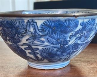 Antique Chinese Porcelain Bowl Blue & White w/ Metal rim	3.5in H x 7.5in Diameter	

