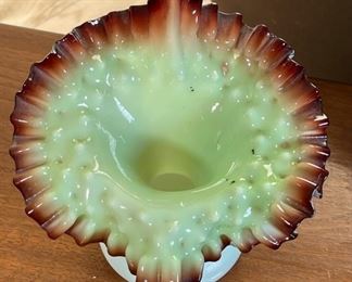 Antique Art Glass Jack in the Pulpit Vase Green/Reddish Brown	7.25x7x6in	HxWxD
