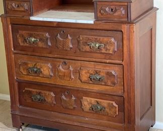 Antique Dresser Chest of Drawers	39.5x38.5x8in	HxWxD
