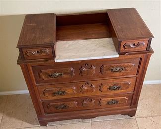 Antique Dresser Chest of Drawers	39.5x38.5x8in	HxWxD
