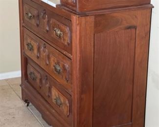 Antique Dresser Chest of Drawers	39.5x38.5x8in	HxWxD
