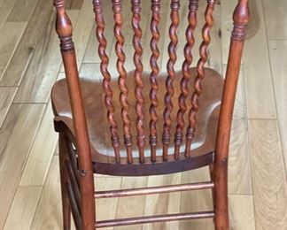 Antique Barley Twist Oak Chair	39 x 17 x 17	HxWxD
